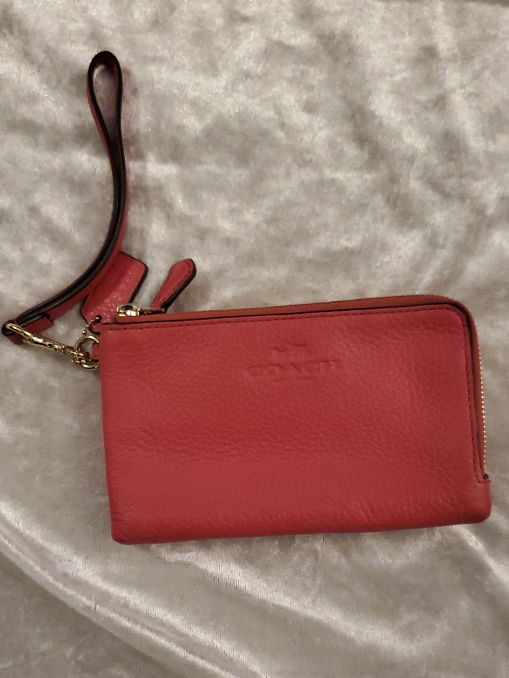 Coach Coral Pink Pebbled Leather Double Corner Zip Wallet Wristlet Embossed Logo